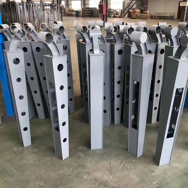 守護水域安全 雨湖、湘鄉、韶山河道護欄的專業制造與創新研發